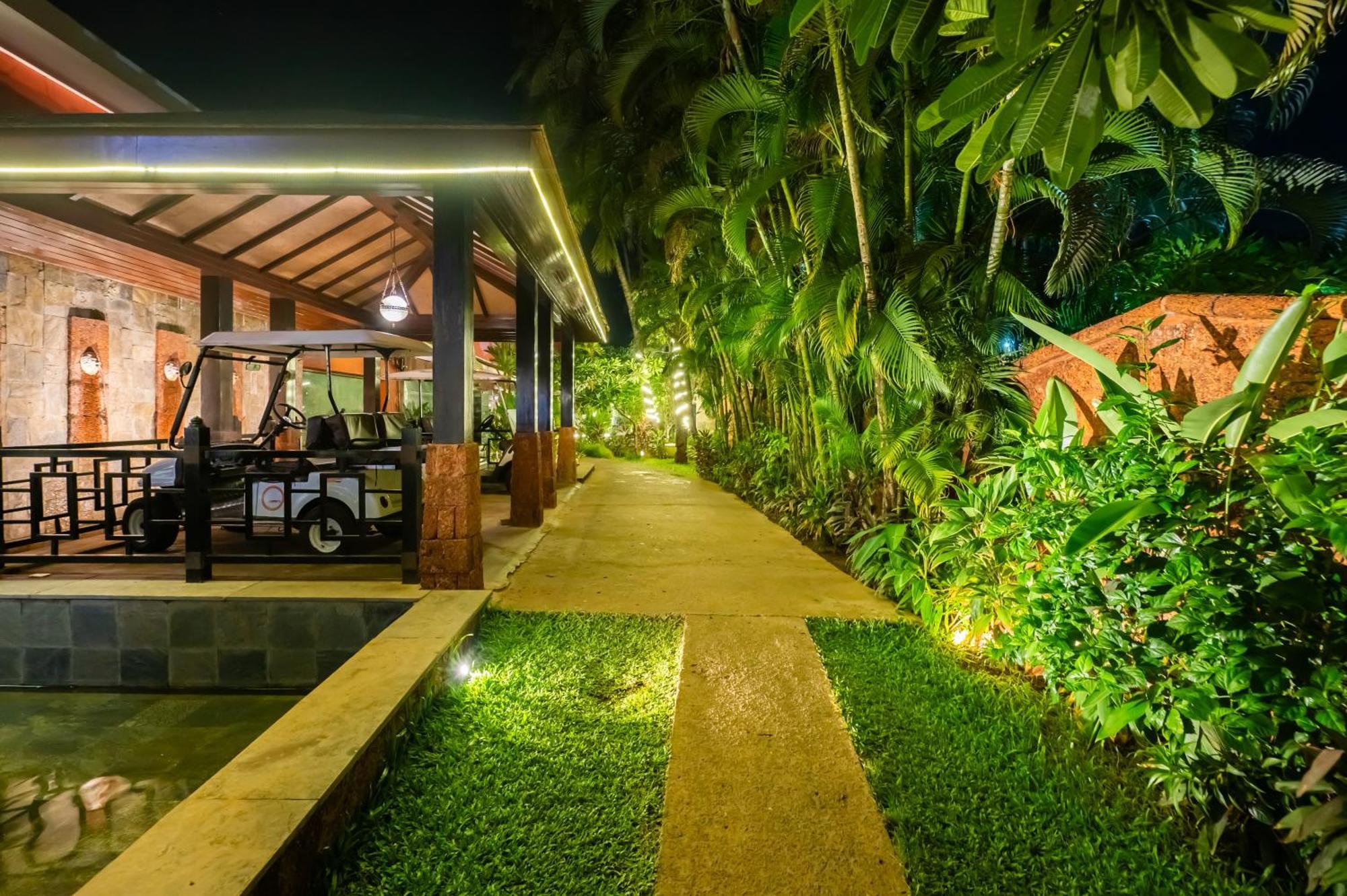 O Hotel Goa, Candolim Beach Exterior foto