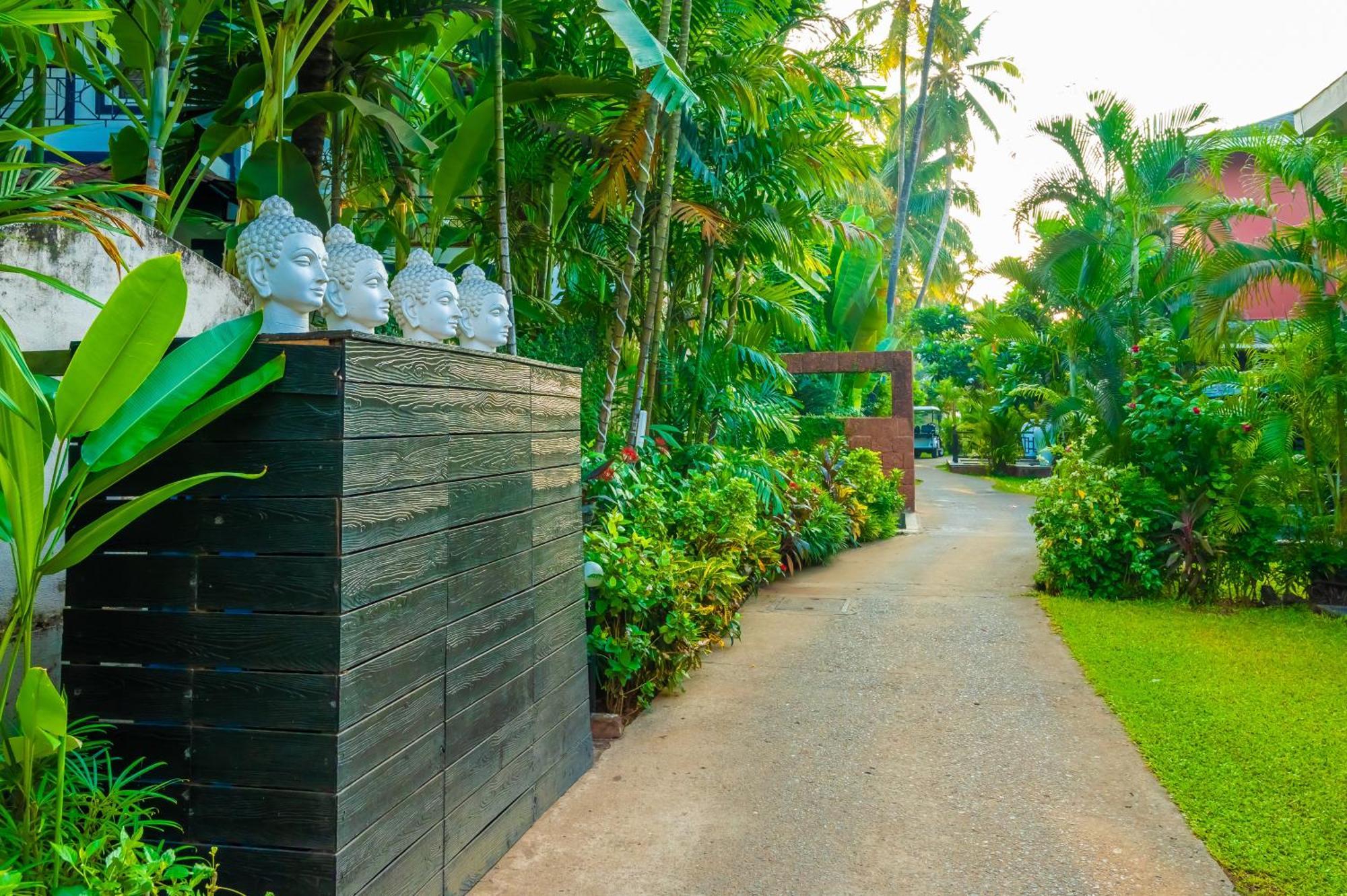 O Hotel Goa, Candolim Beach Exterior foto